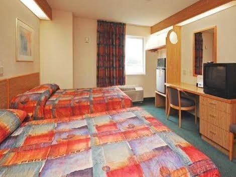 Rodeway Inn Willington North Kültér fotó