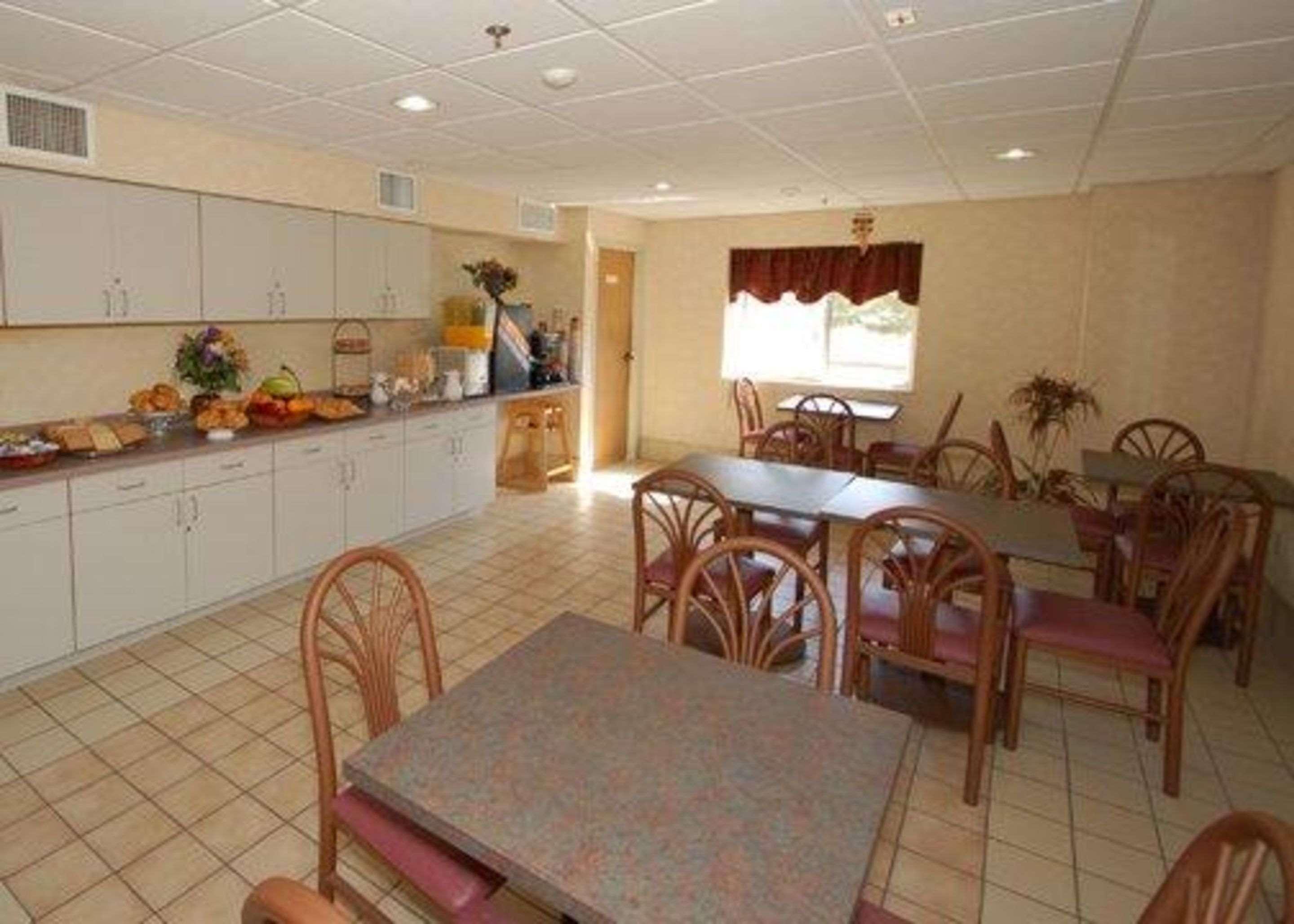 Rodeway Inn Willington North Kültér fotó