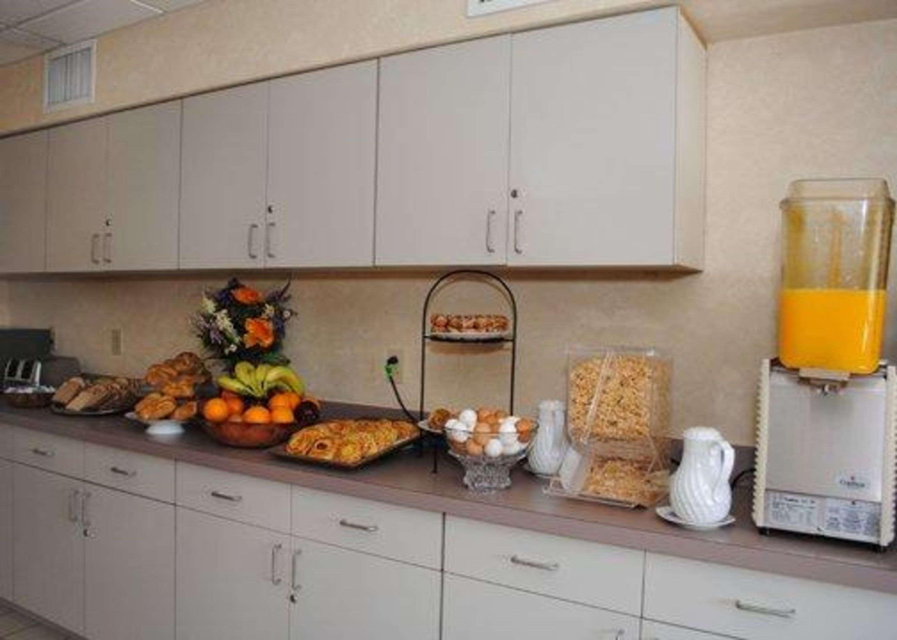 Rodeway Inn Willington North Kültér fotó